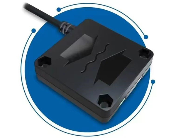 堡盟PL240電容式傳感器，挑戰(zhàn)復(fù)雜環(huán)境實現(xiàn)點物位測量